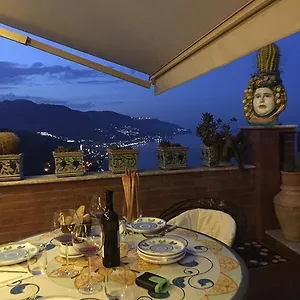 https://bb-martina.taorminaitalyhotels.com